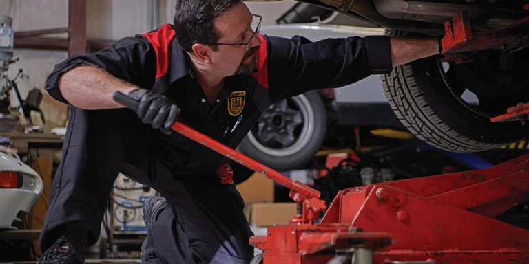 Auto Repair, Car Maintenance, Vehicle Safety, Mechanics