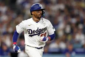 BREAKING: Los Angeles Dodgers Announce Mookie Betts Injury
