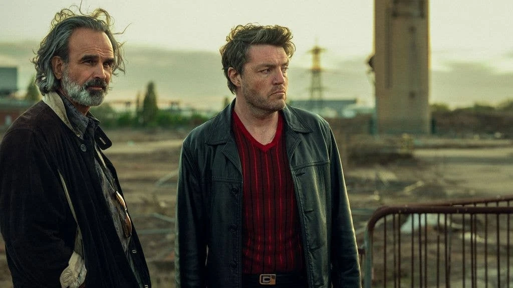 Gerald Kyd as Mylonas, Tom Burke as Guy