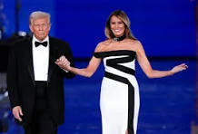 Cựu người mẫu Melania Trump, đệ nhất phu nhân Mỹ, không lệ ...