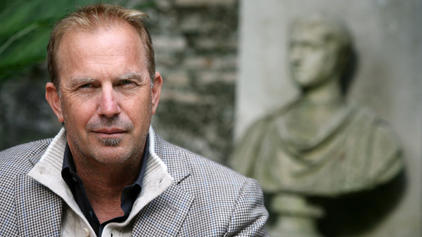 kevin-costner-whitney-houston-funeral-eulogy-2