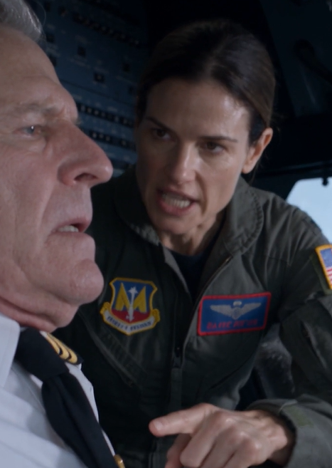 The Captain Handed Me a Falling Airliner. Then a Fighter Pilot Spoke the Name I Had Buried004